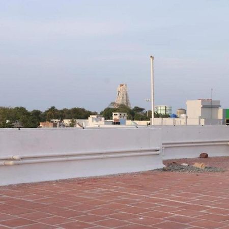 Saravanas Lodge Tiruchchendūr Zewnętrze zdjęcie