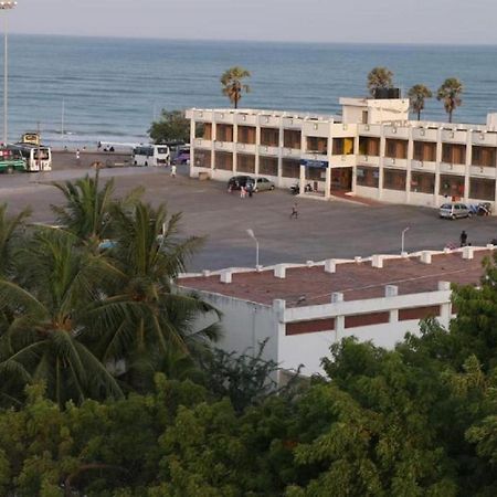 Saravanas Lodge Tiruchchendūr Zewnętrze zdjęcie
