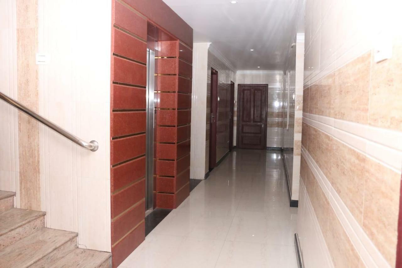 Saravanas Lodge Tiruchchendūr Zewnętrze zdjęcie