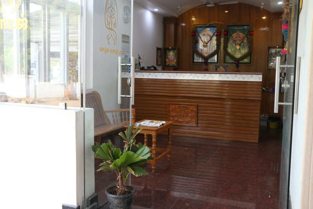 Saravanas Lodge Tiruchchendūr Zewnętrze zdjęcie