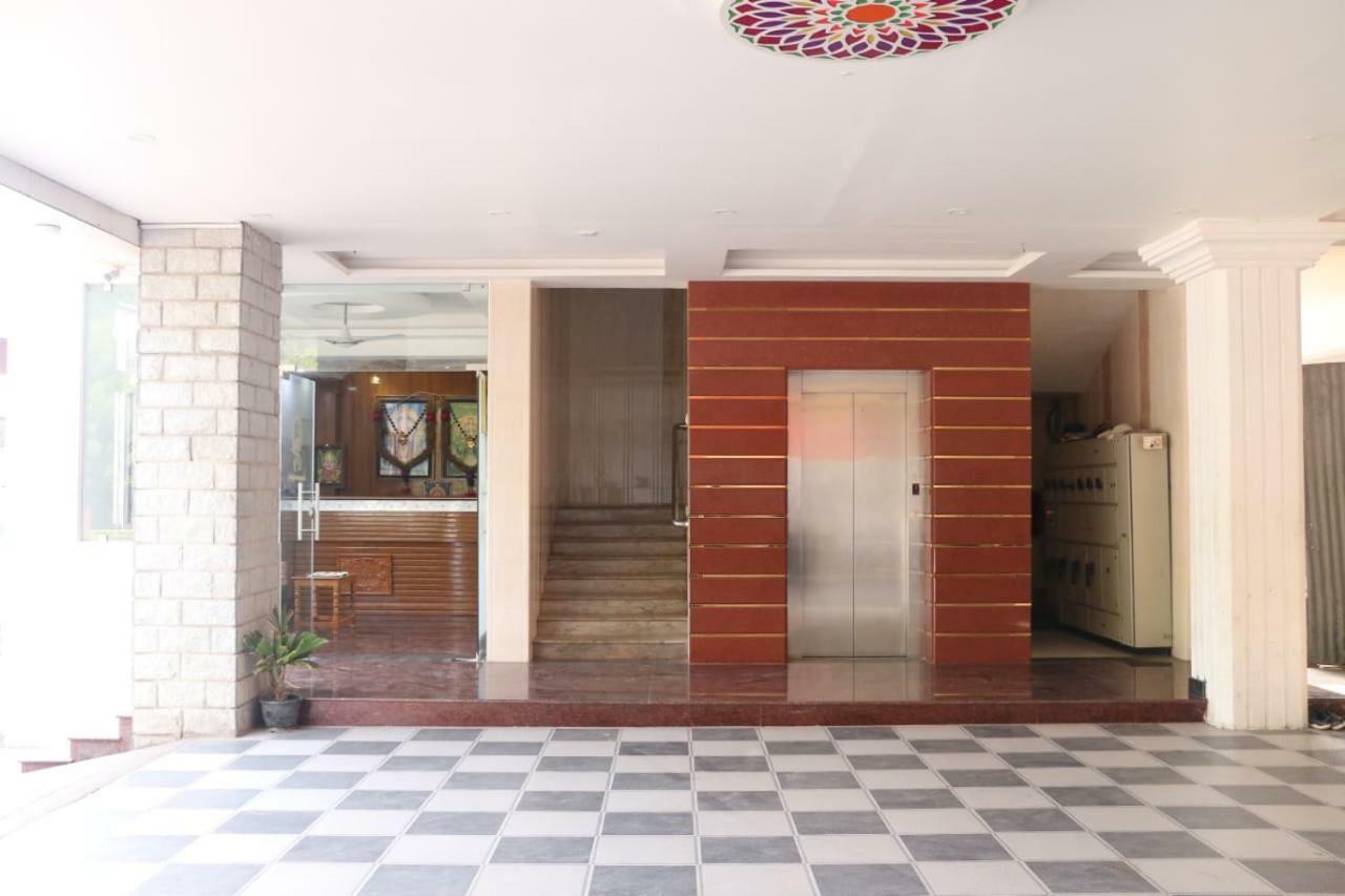 Saravanas Lodge Tiruchchendūr Zewnętrze zdjęcie